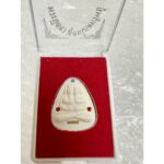 泰国佛牌 必达Phra Pitta 佛历 : BE 2561  👉附有原装庙盒