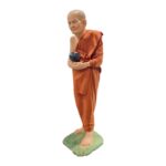 站立龙婆托 蜡像供奉型金身 LP Thuad Wax Figure Bucha 🌟避险，挡灾，防小人 陷害能避灾 - Image 2